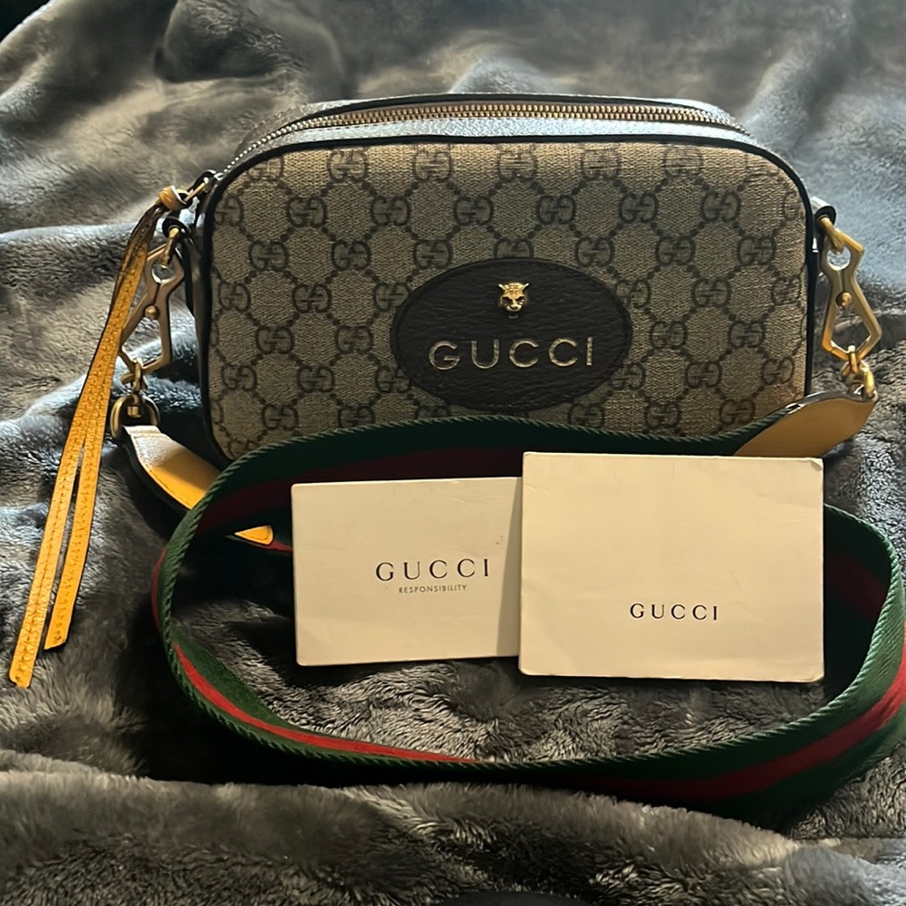 Authentic Gucci crossbody.